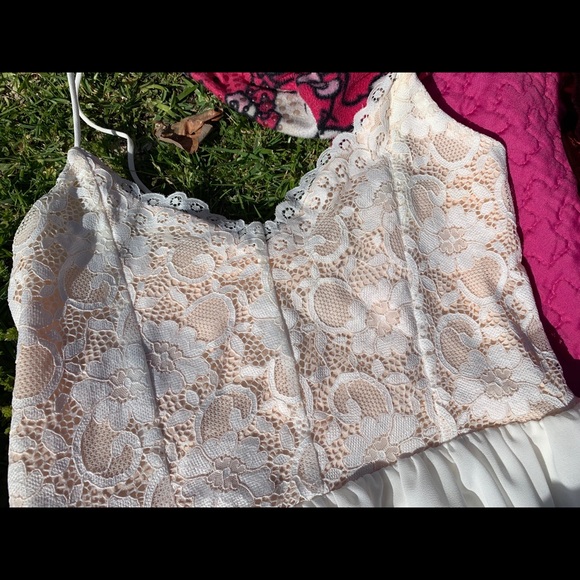 Lace Dress - Picture 2 of 4
